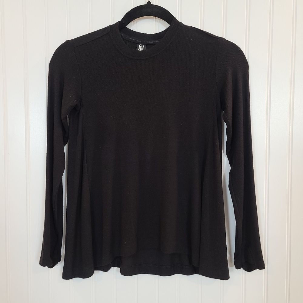 Girls Athleta long sleeved tee, YS